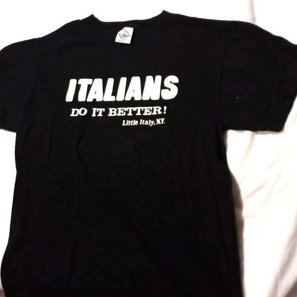 Adult Sz:M Delta Graphic Tees - Picture 2 of 3